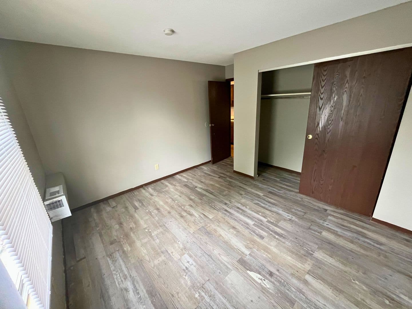 York Villa Apartments 3 of 4