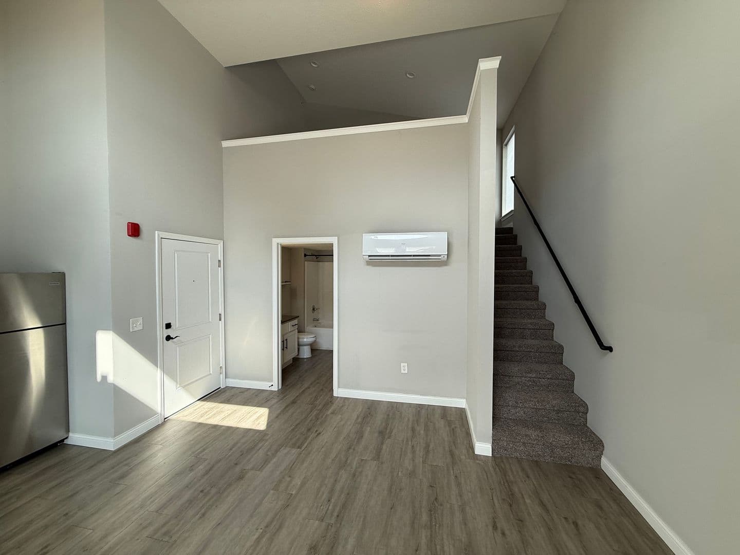 Grant Street Lofts-OM 4 of 8
