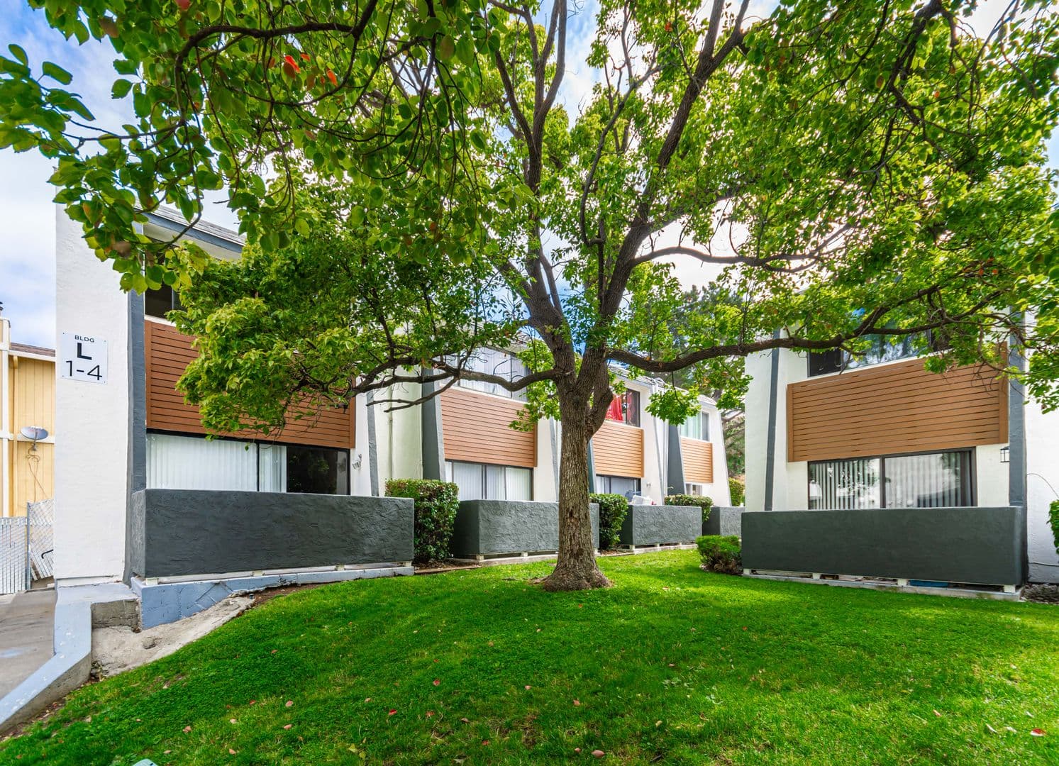 Regency Townhouses 24 of 28