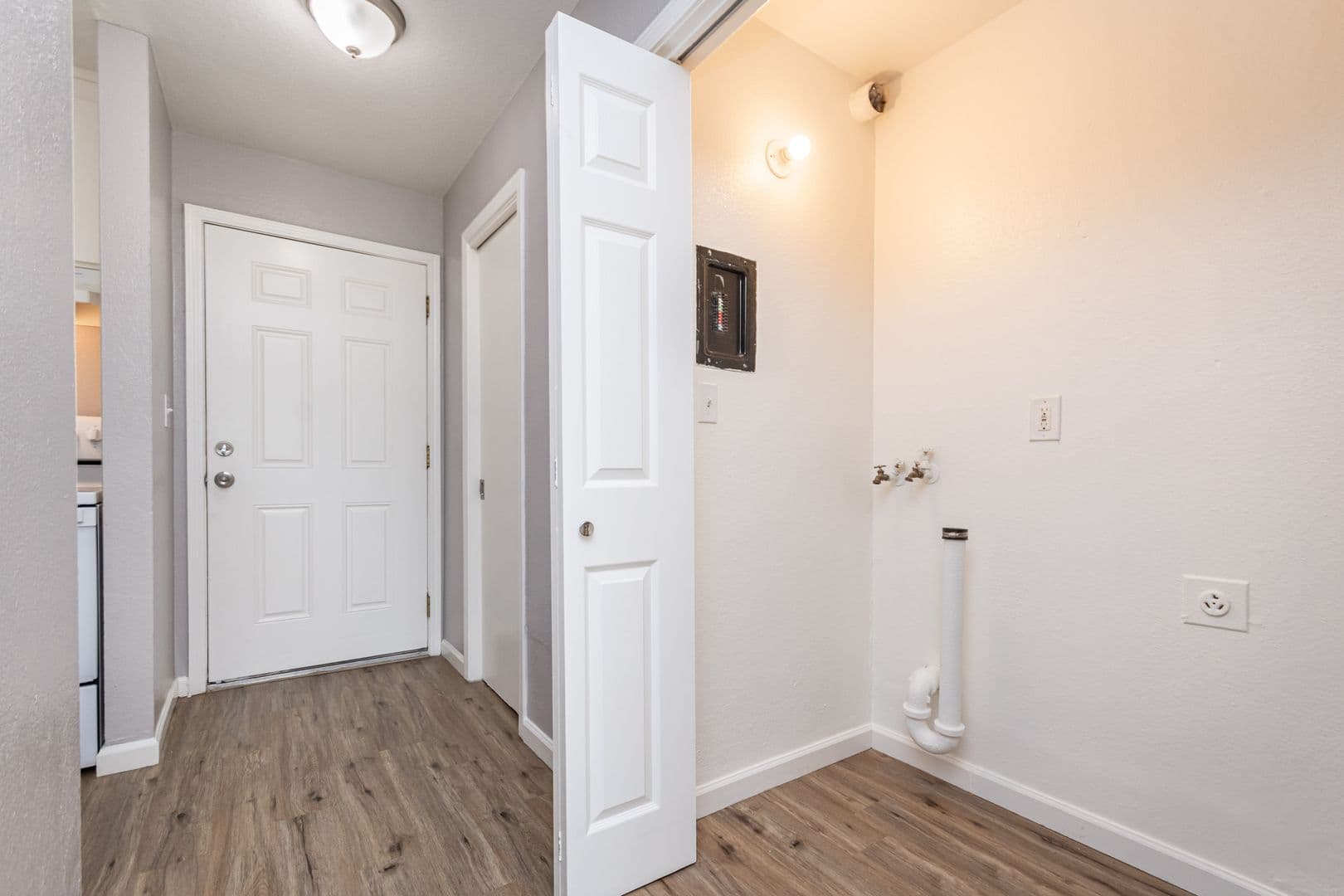 Regency Townhouses 10 of 28