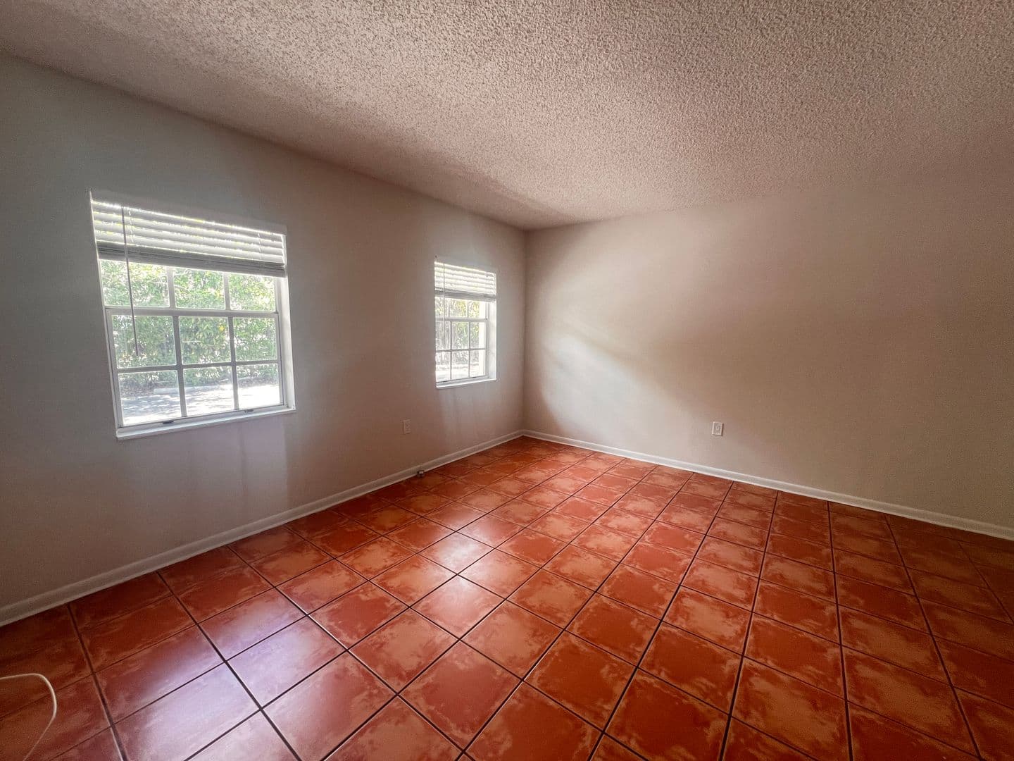 504 Santander Avenue. 7 of 12