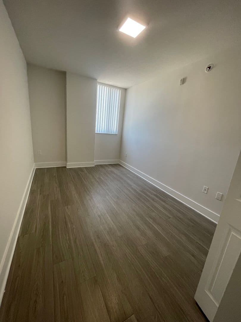 401 SW 17th Ave 6 of 13