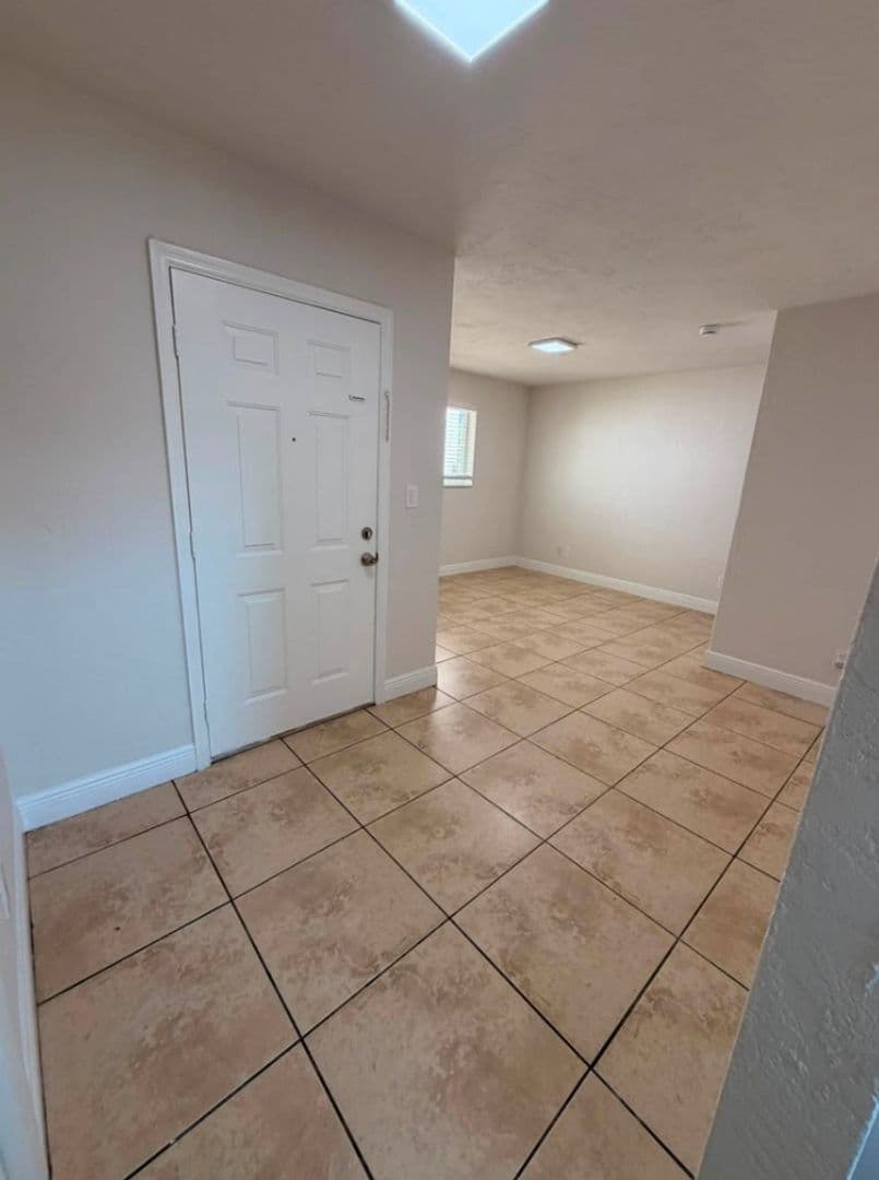 224 SW 4 Ave 11 of 13
