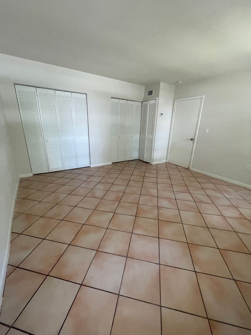 504 Santander Avenue. 11 of 12