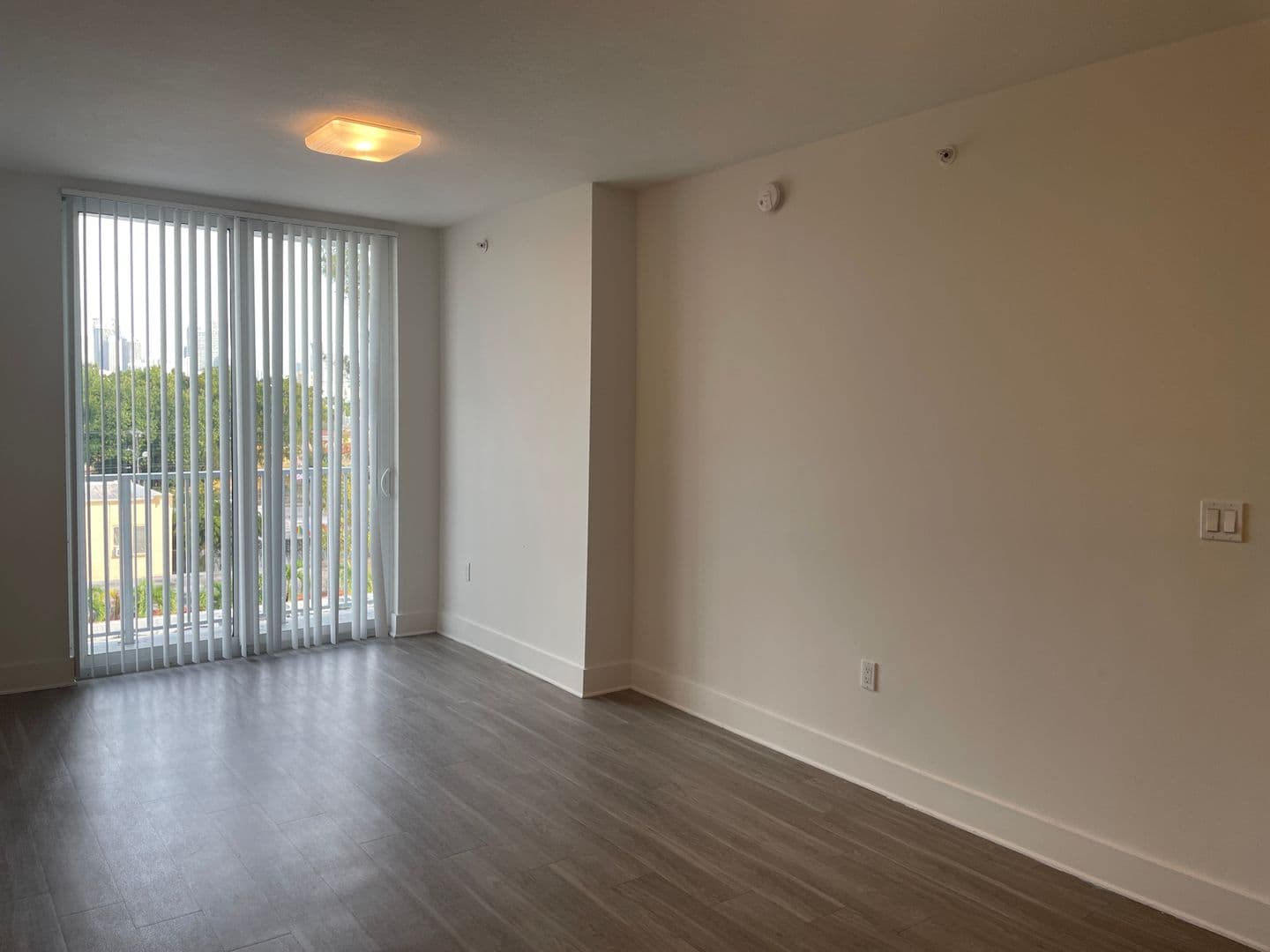 401 SW 17th Ave 7 of 19