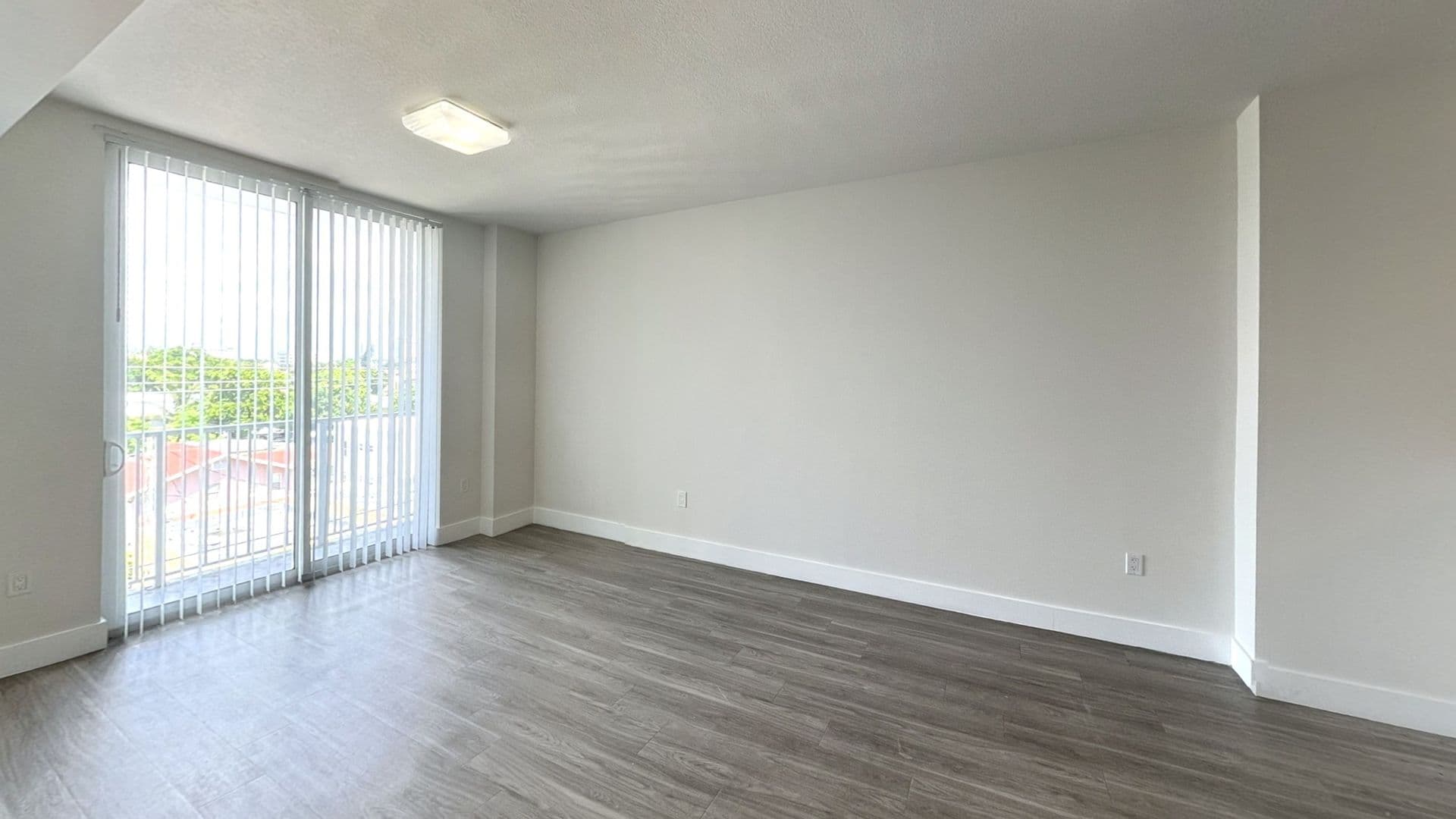 401 SW 17th Ave 6 of 9