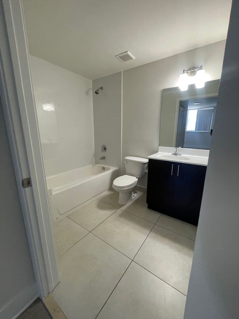 401 SW 17th Ave 11 of 13