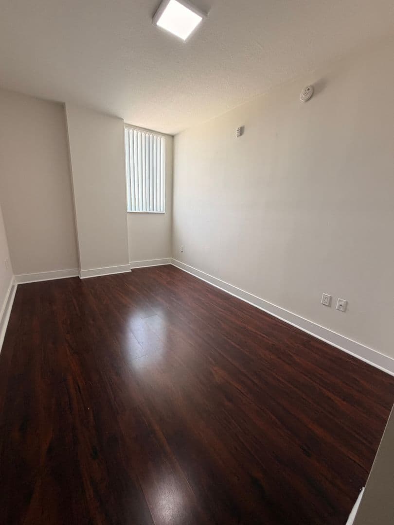 401 SW 17th Ave 15 of 19