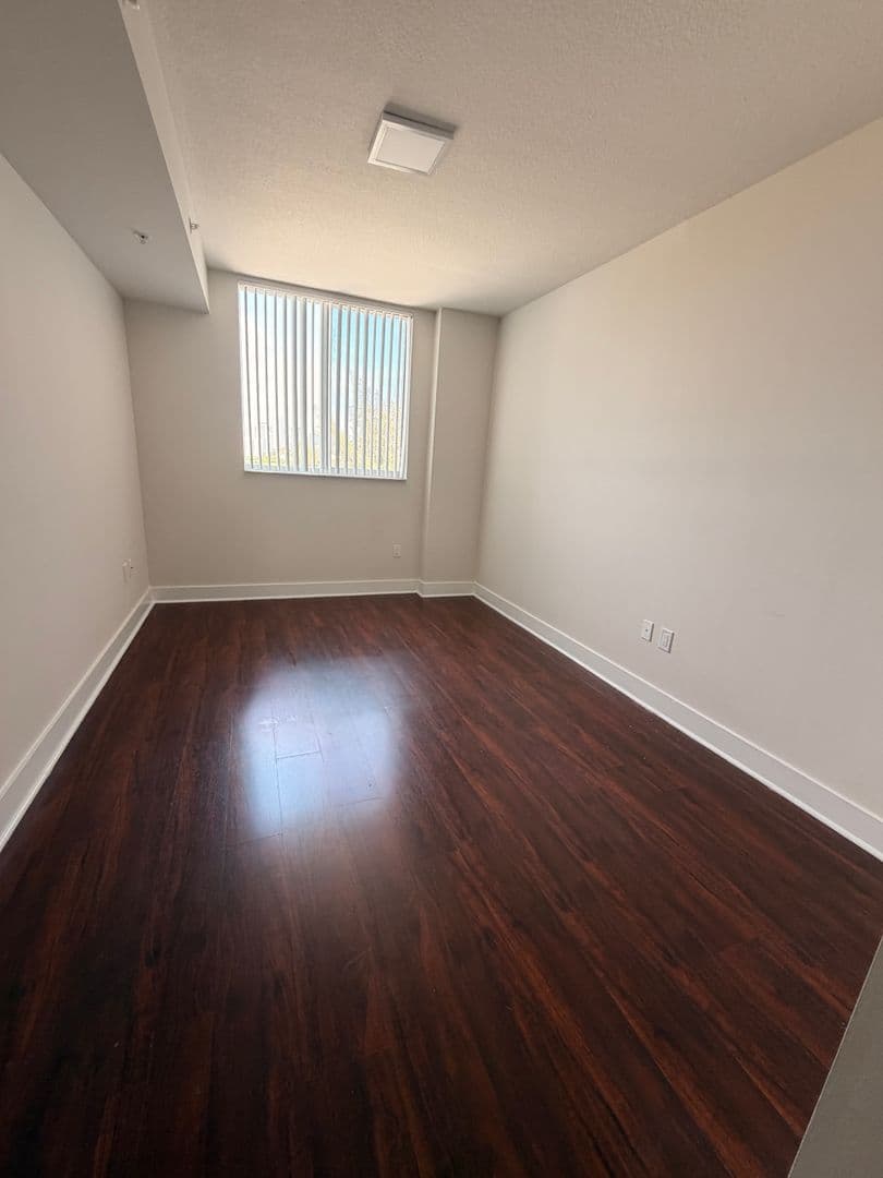 401 SW 17th Ave 16 of 19
