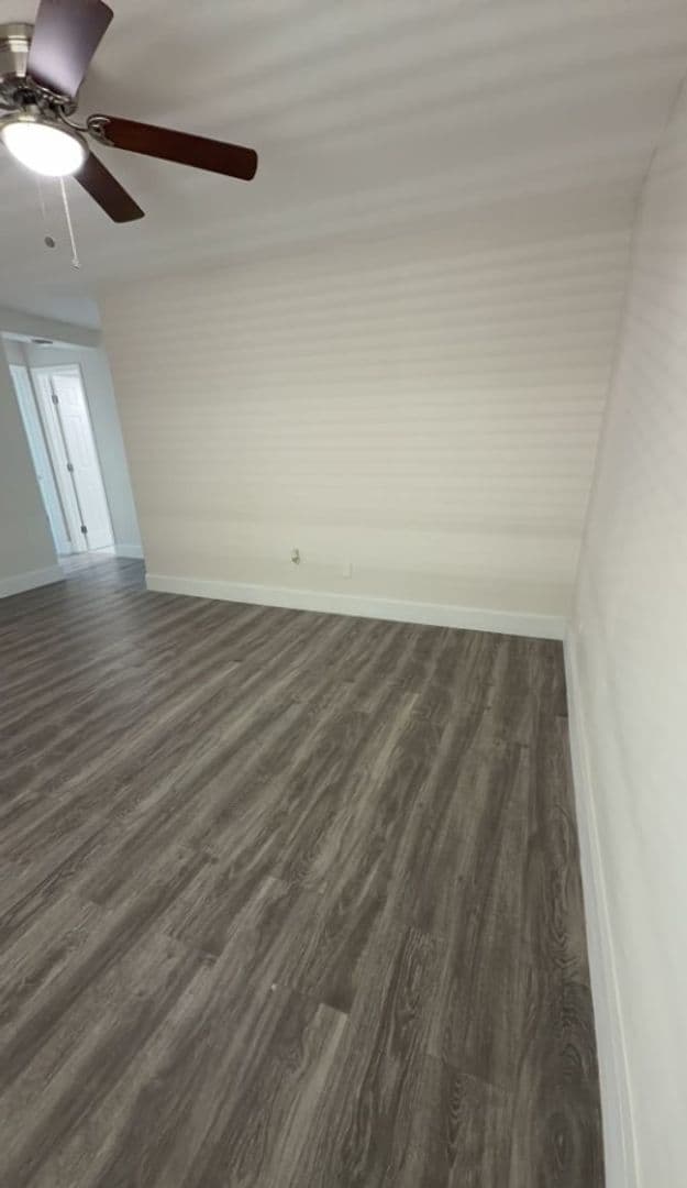 110 Sidonia Ave 6 of 11