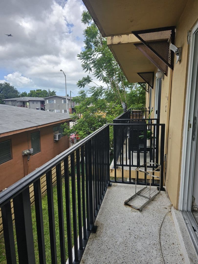 2999 W. Flagler 33 of 51