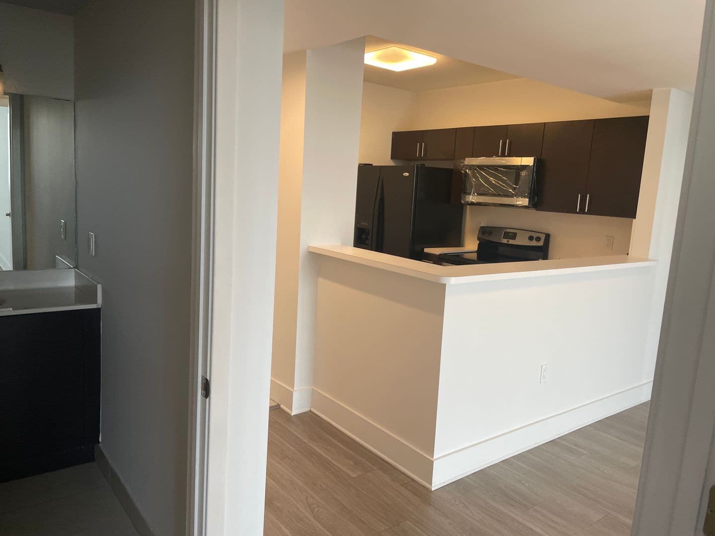 401 SW 17th Ave 2 of 7