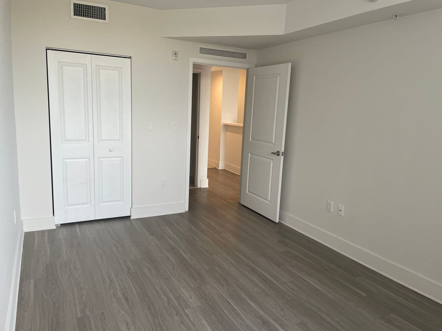 401 SW 17th Ave 3 of 19