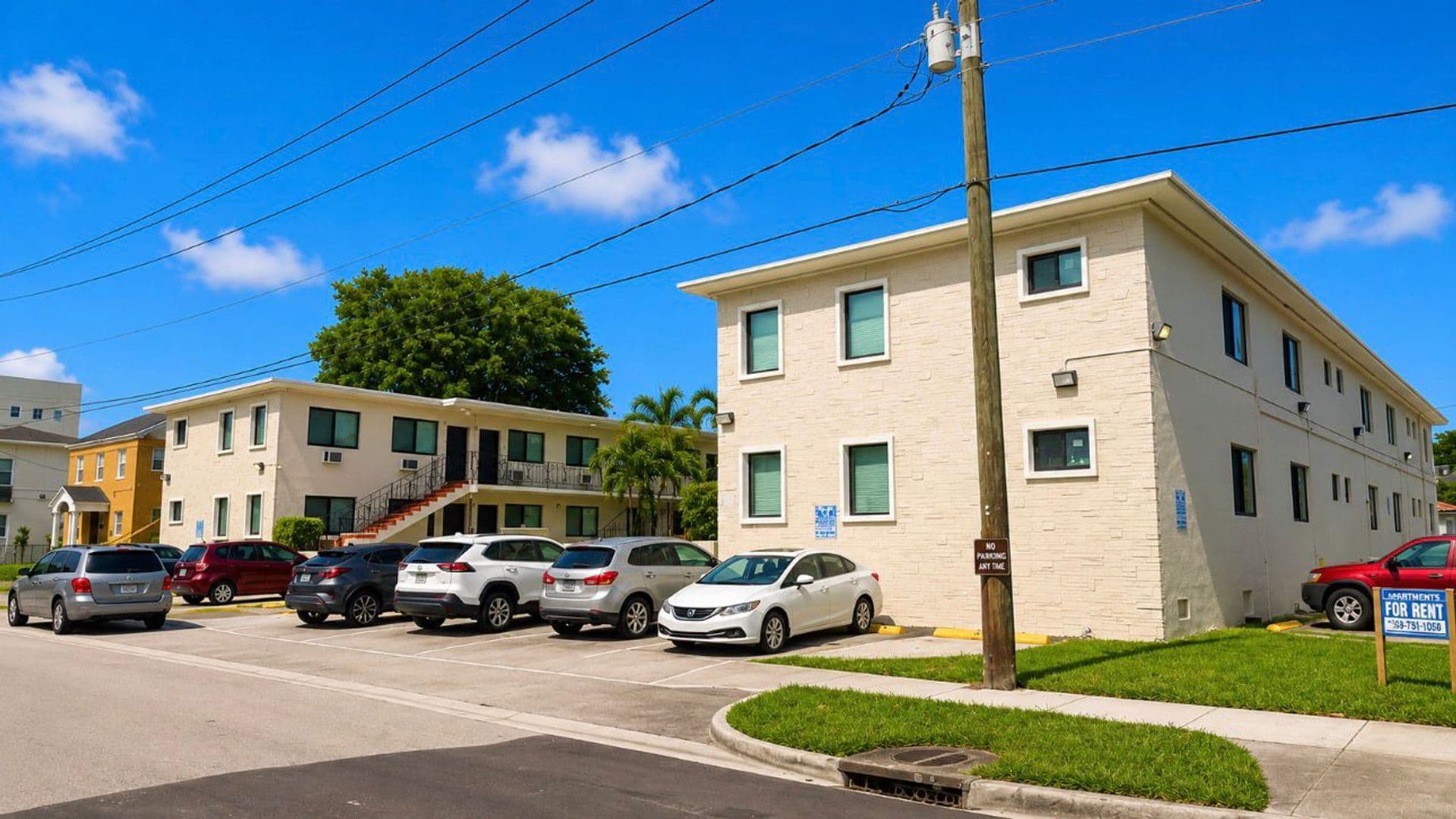 600 SW 9 AVE 3 of 9