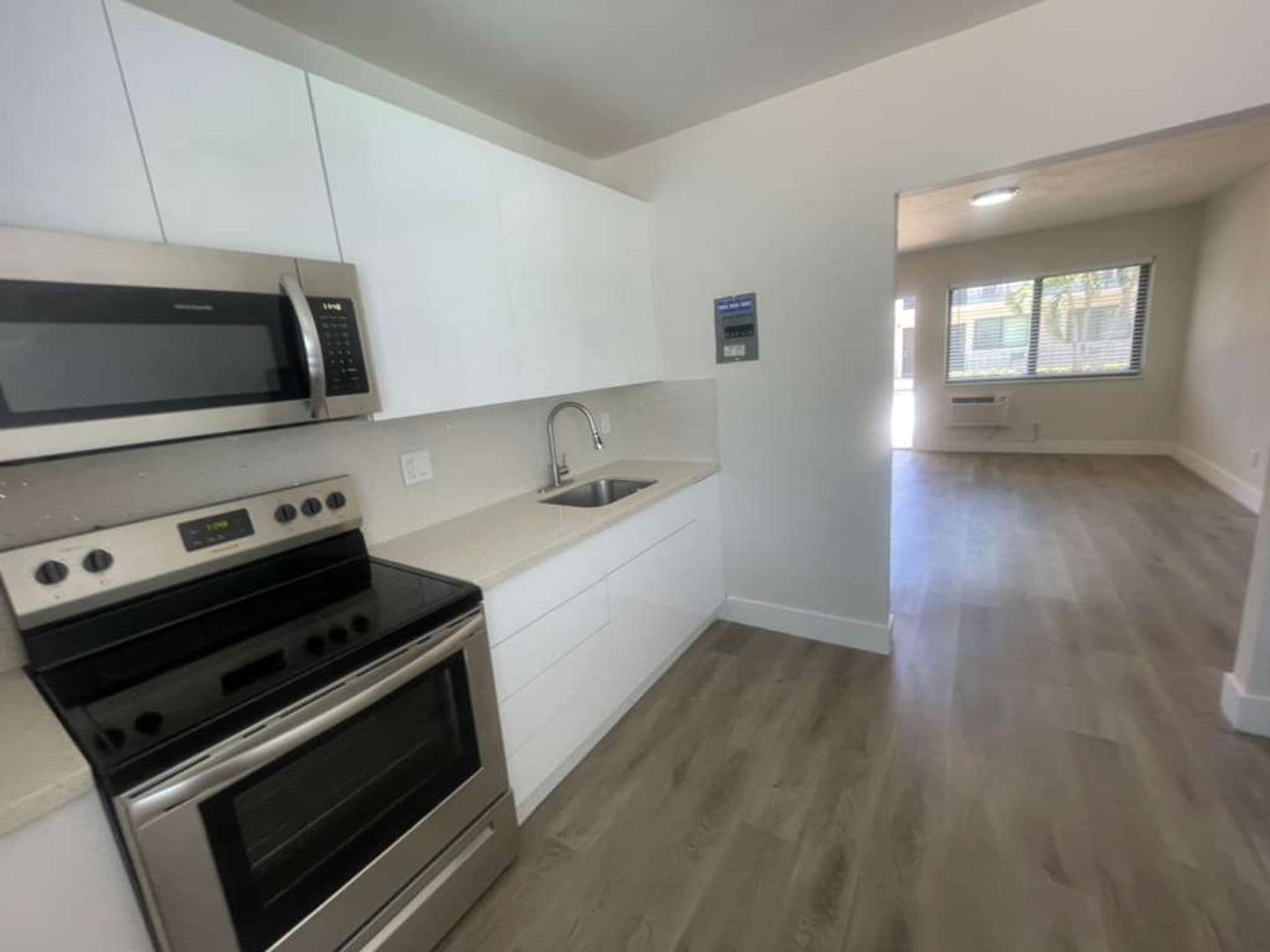 600 SW 9 AVE 21 of 21