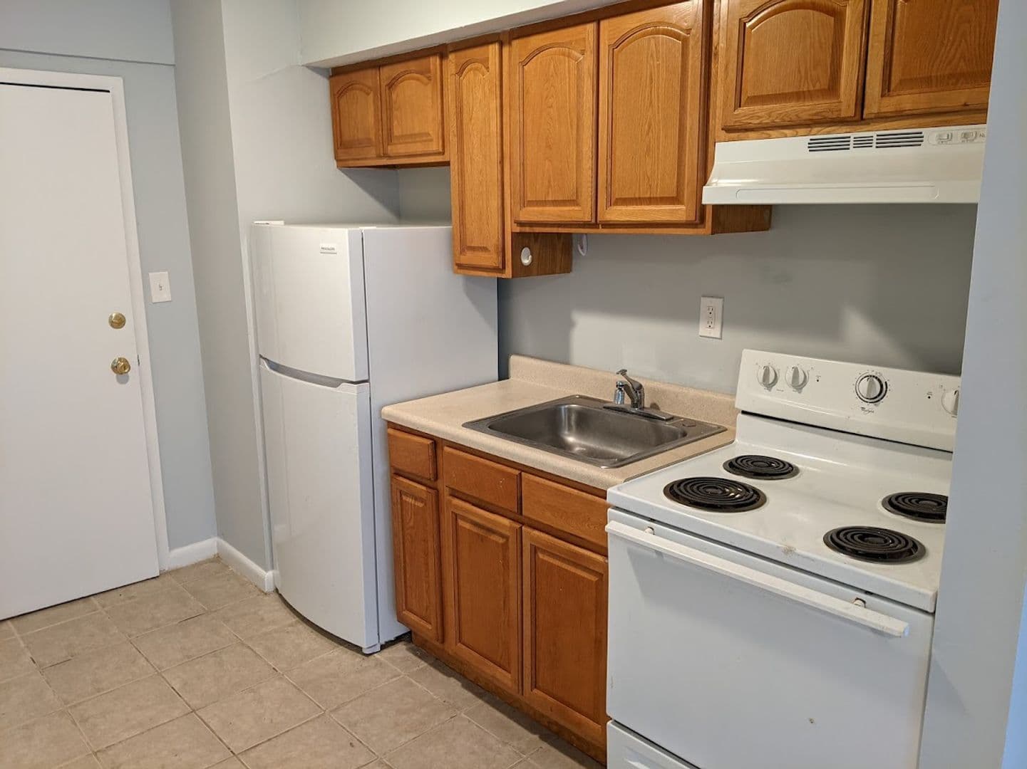 Riverview Apartments 3 of 4