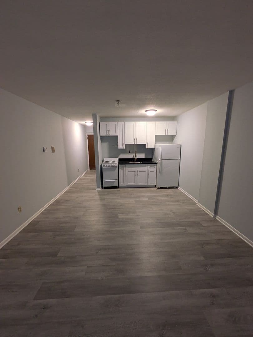 Riverview Apartments 2 of 4