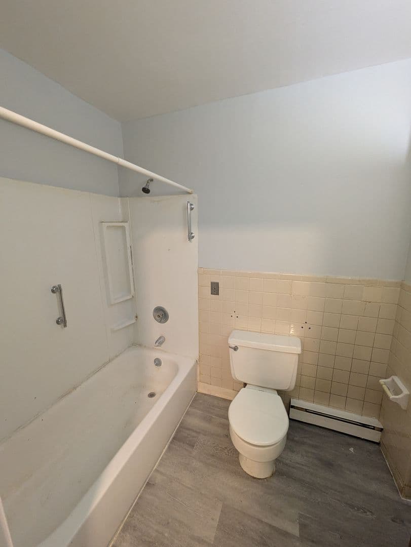 Riverview Apartments 4 of 4