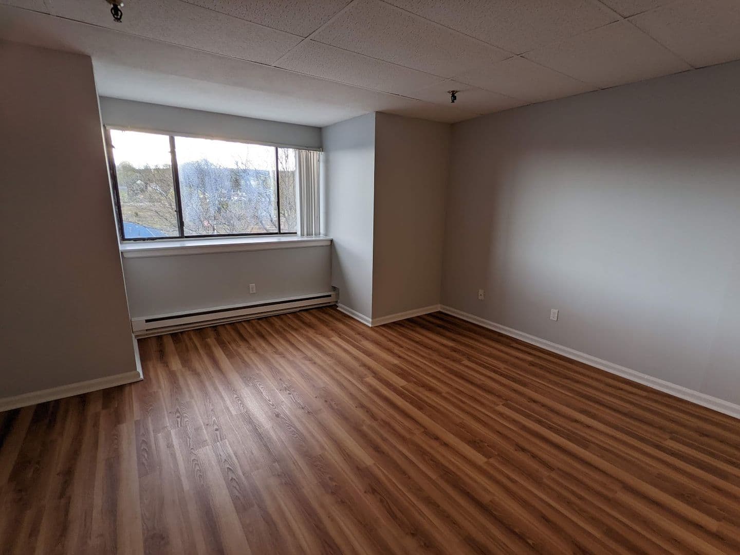 Riverview Apartments 4 of 5