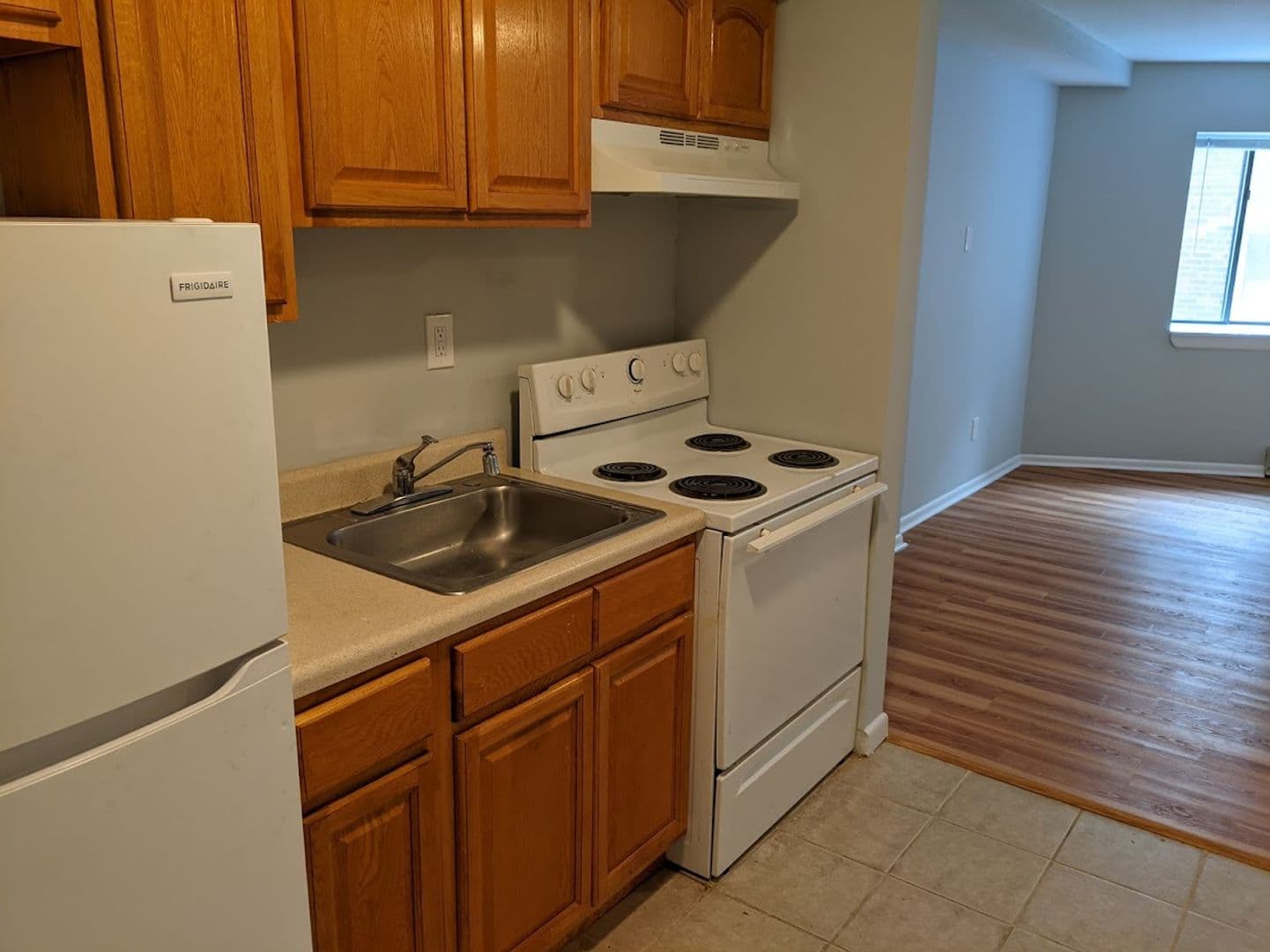 Riverview Apartments 1 of 4