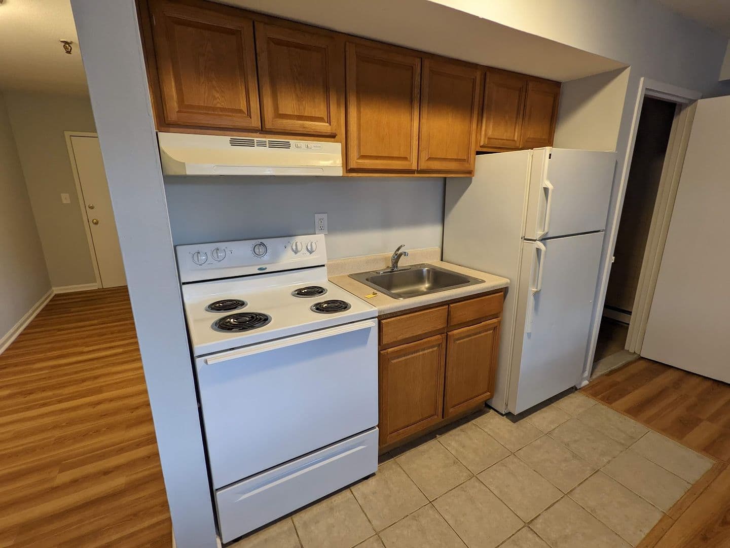 Riverview Apartments 4 of 6