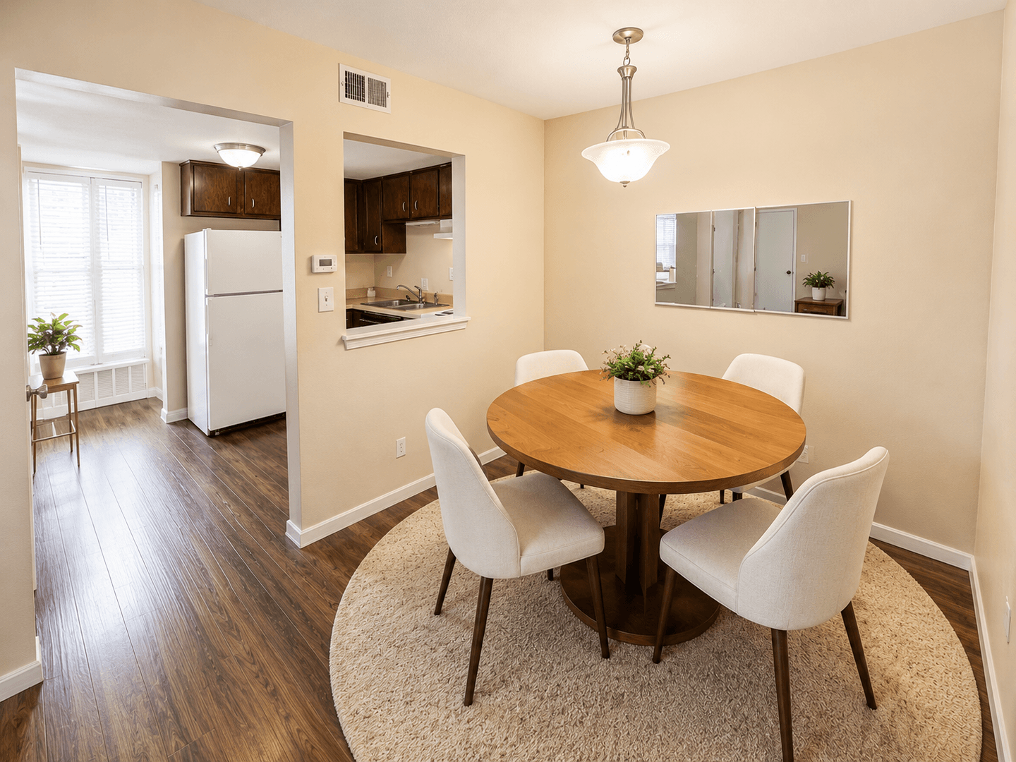 Belknap Apartments 4 of 11