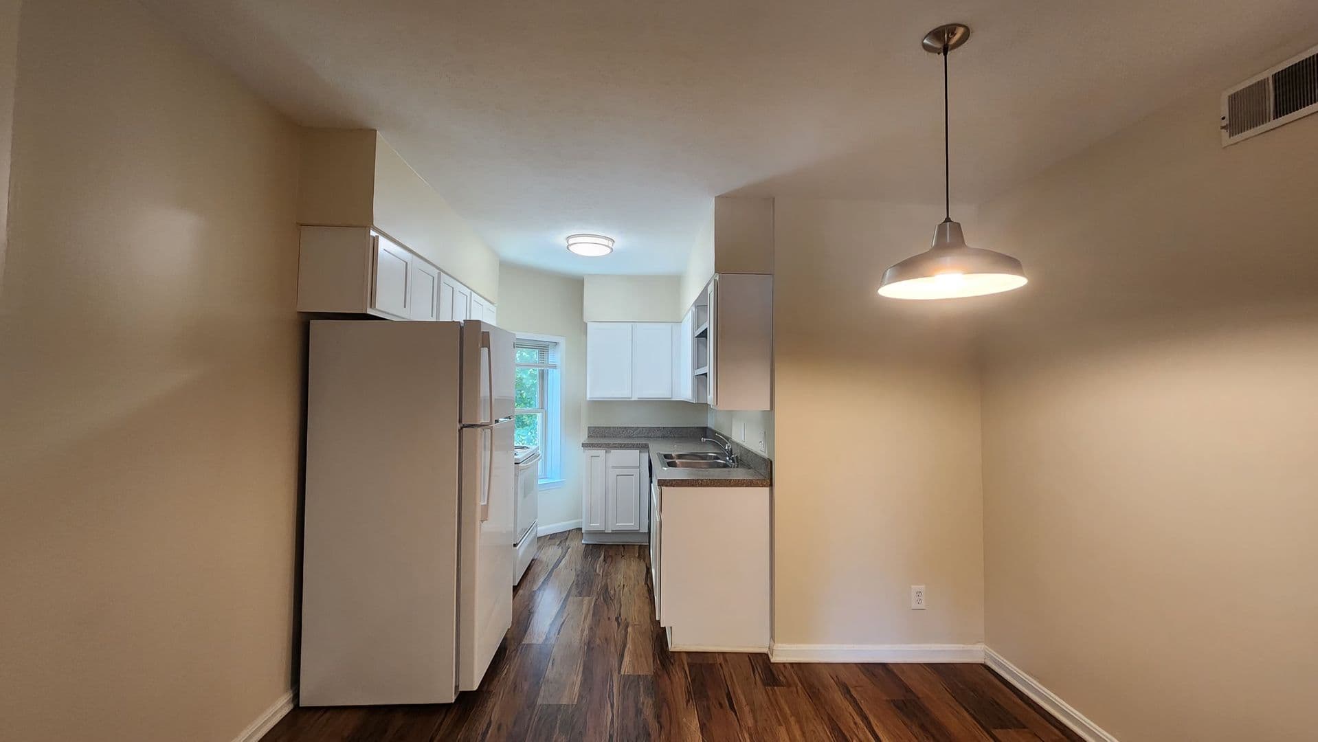 Belknap Apartments 12 of 20