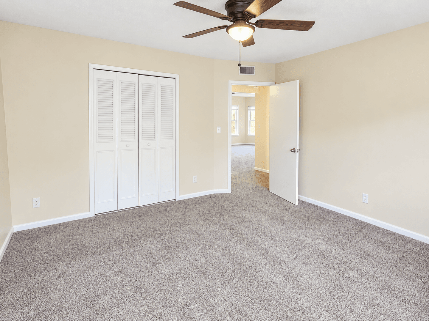Belknap Apartments 18 of 20