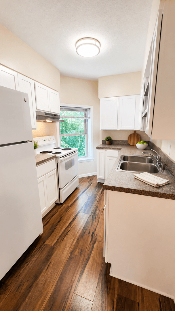 Belknap Apartments 4 of 20