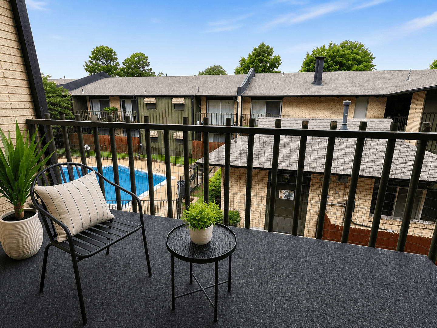 El Dorado Apartments 3 of 5