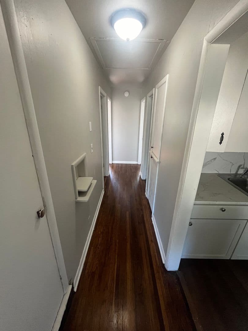 Gold Standard Investments - 528 e 49th pl n 10 of 13