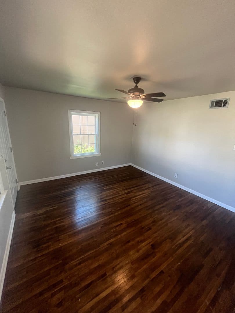 Gold Standard Investments - 528 e 49th pl n 8 of 13