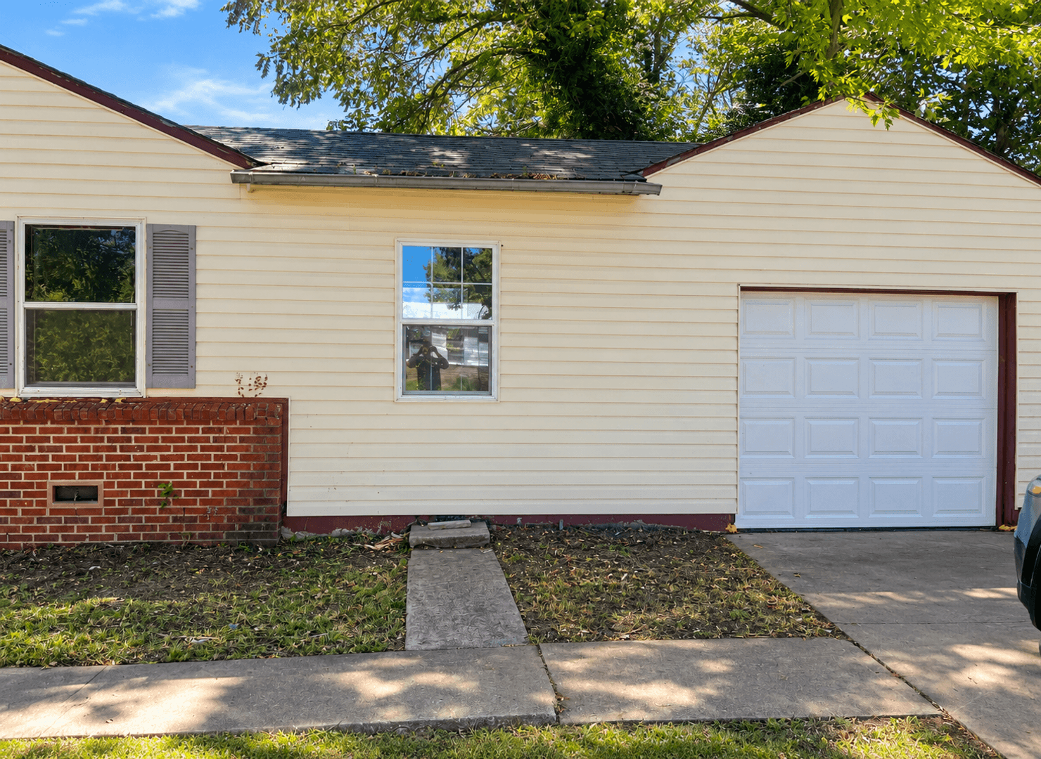 Gold Standard Investments - 528 e 49th pl n 6 of 13