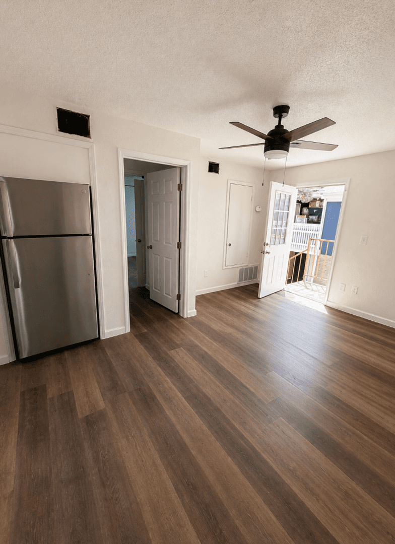1900 Parkside Apartments 5 of 14