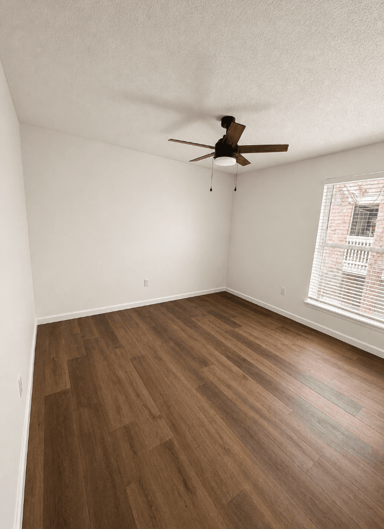 1900 Parkside Apartments 6 of 14