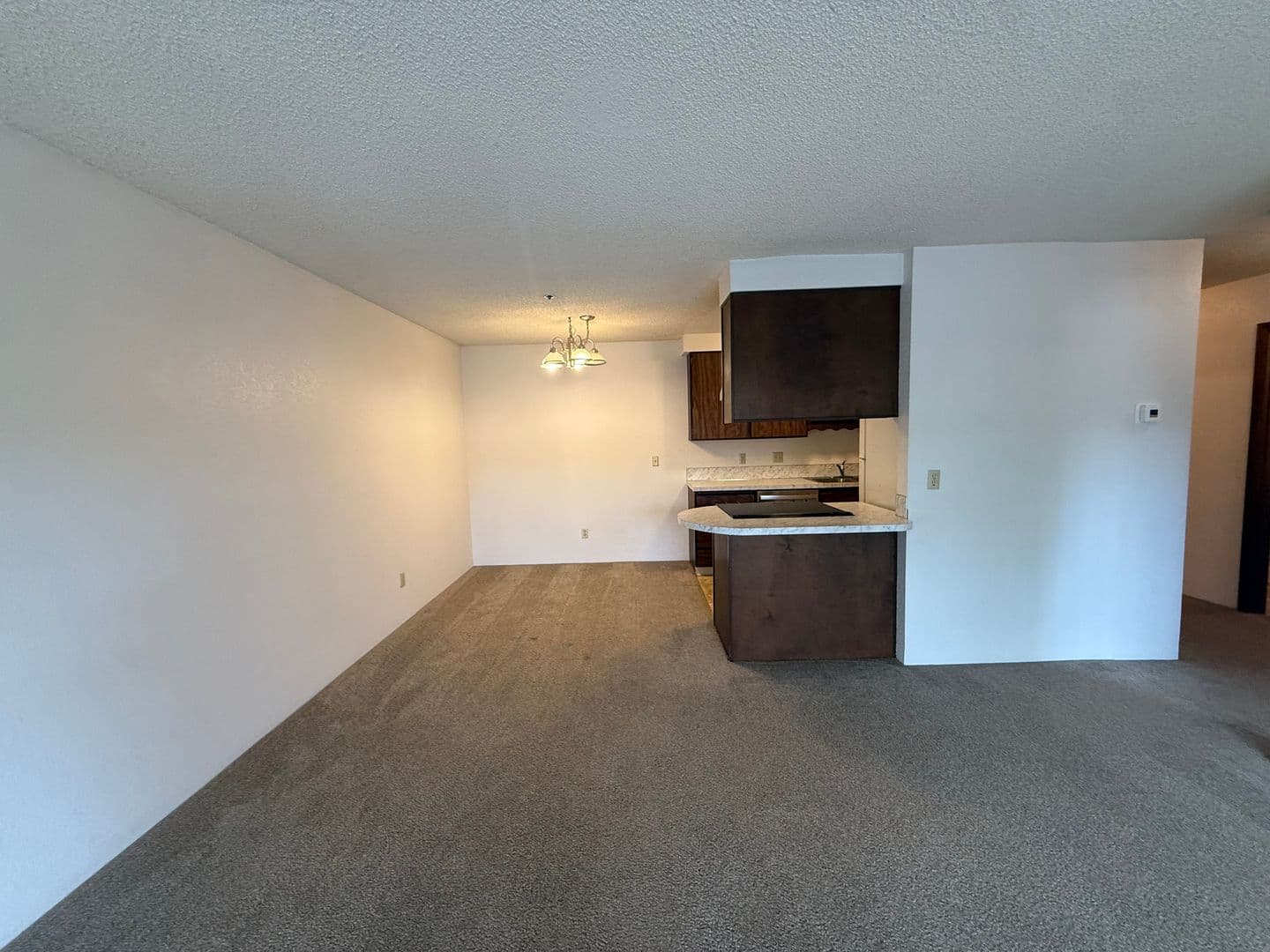 PRKP1 - Park Plaza Apartments 11 of 13