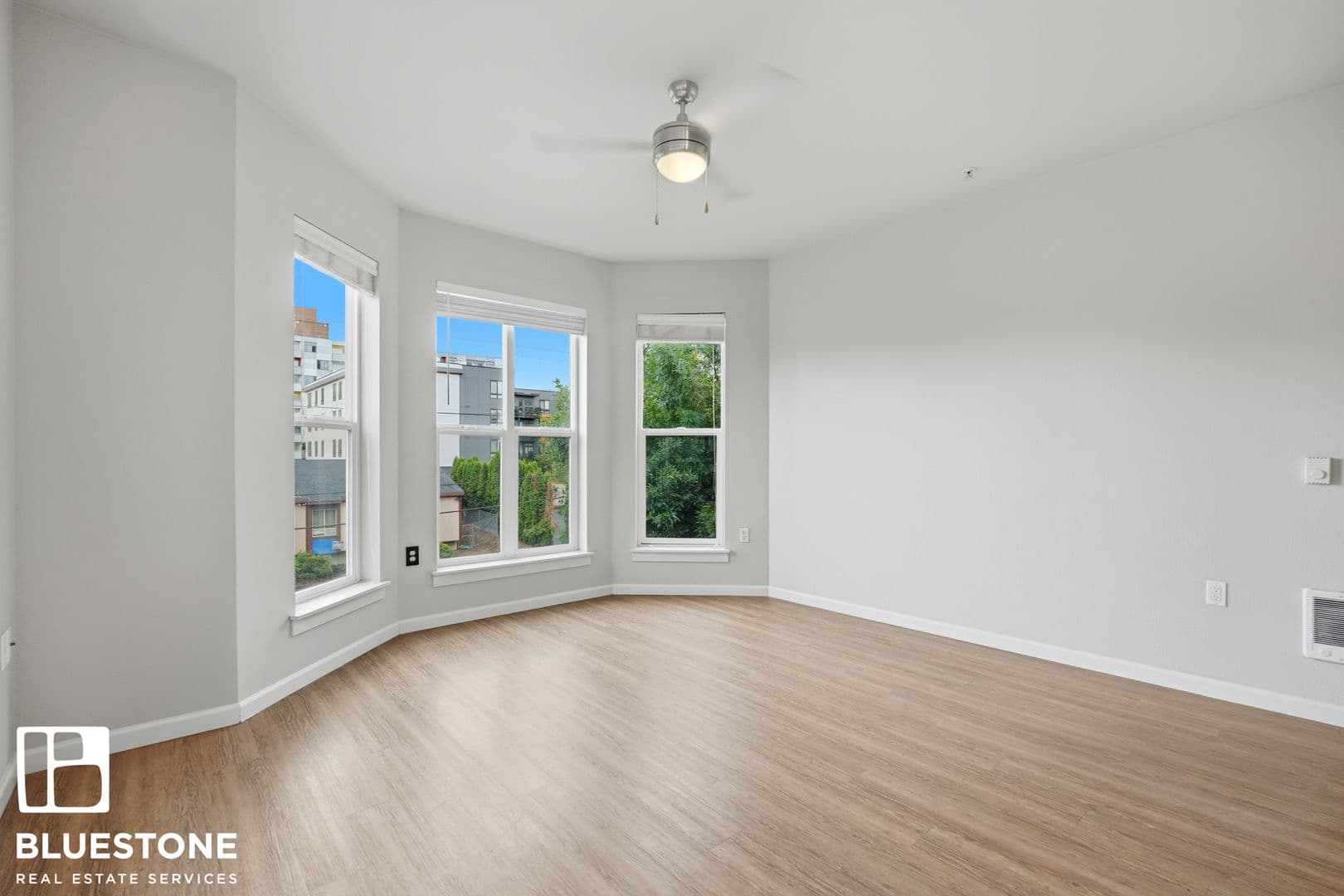 SELL - Sellwood Apartments 7 of 17