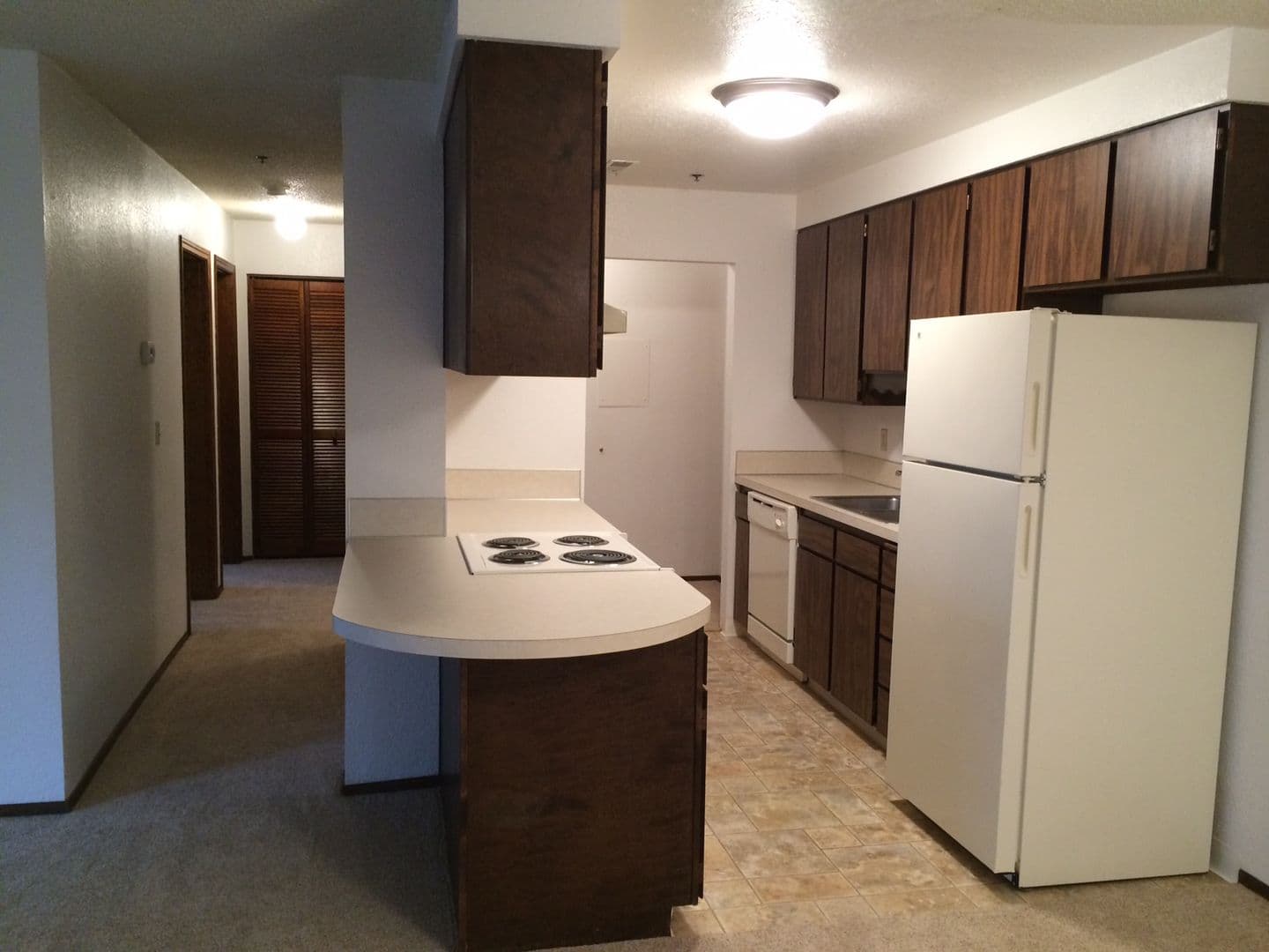 PRKP1 - Park Plaza Apartments 4 of 4
