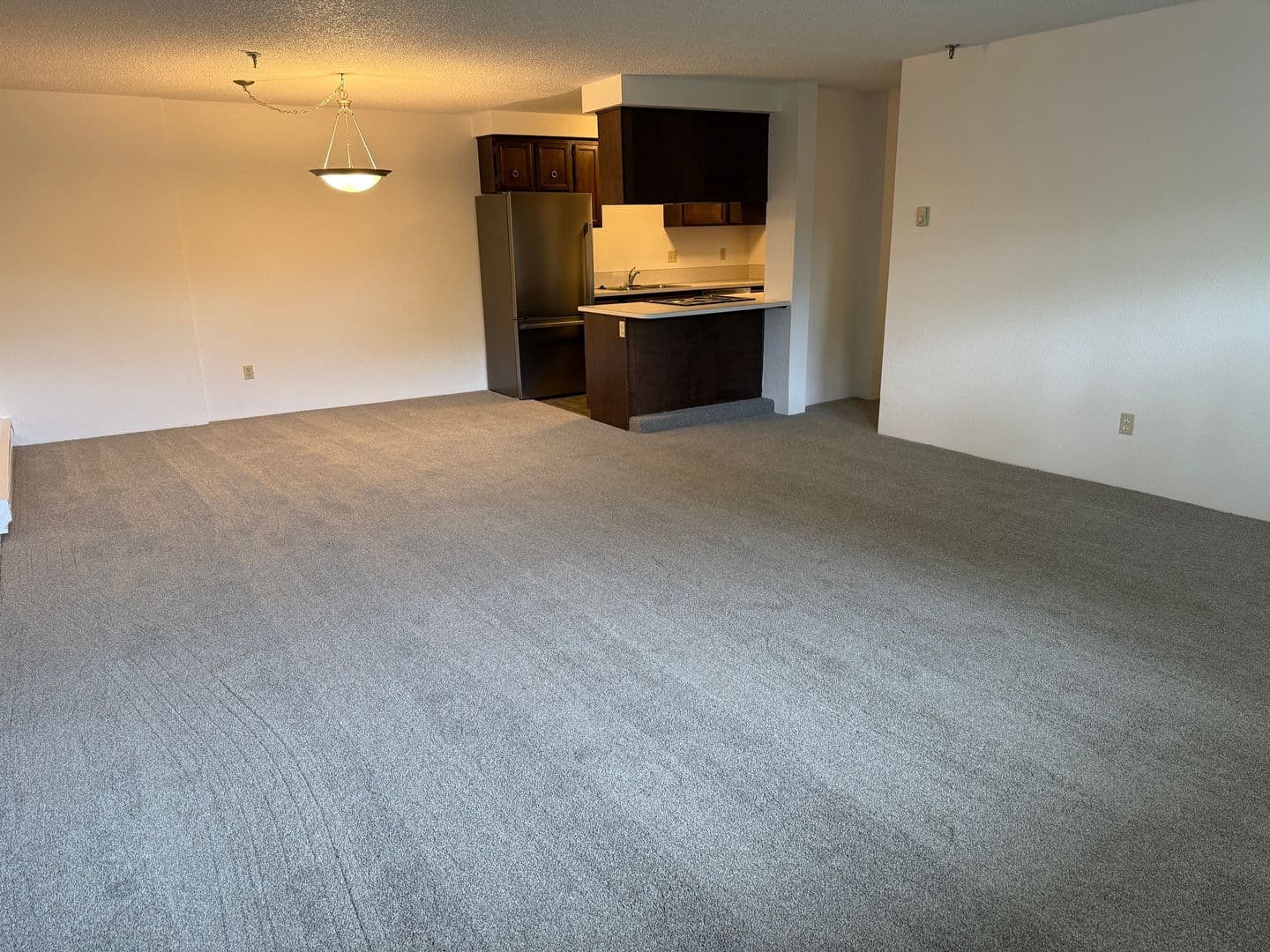 PRKP1 - Park Plaza Apartments 6 of 11