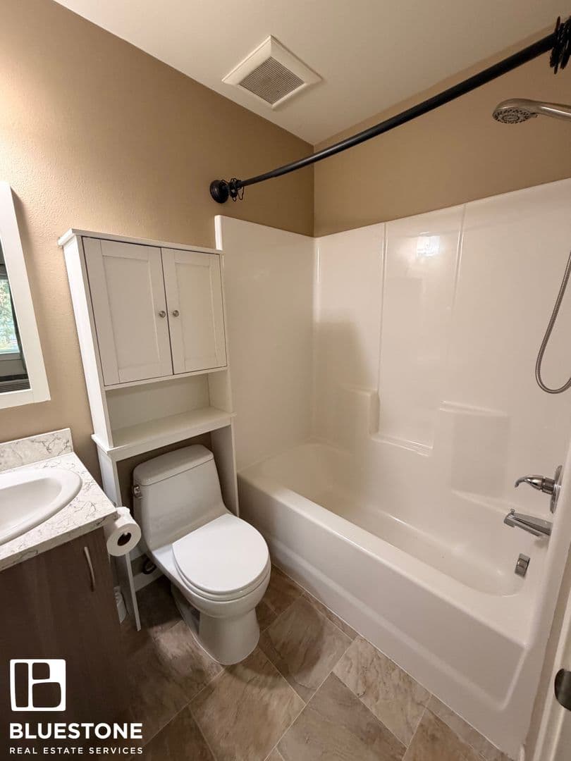BR130 - 103 NE 109th Ave, Portland, OR 97220 12 of 13