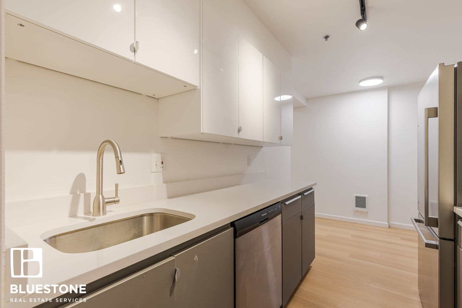 KEAR - Kearney Court 3 of 12