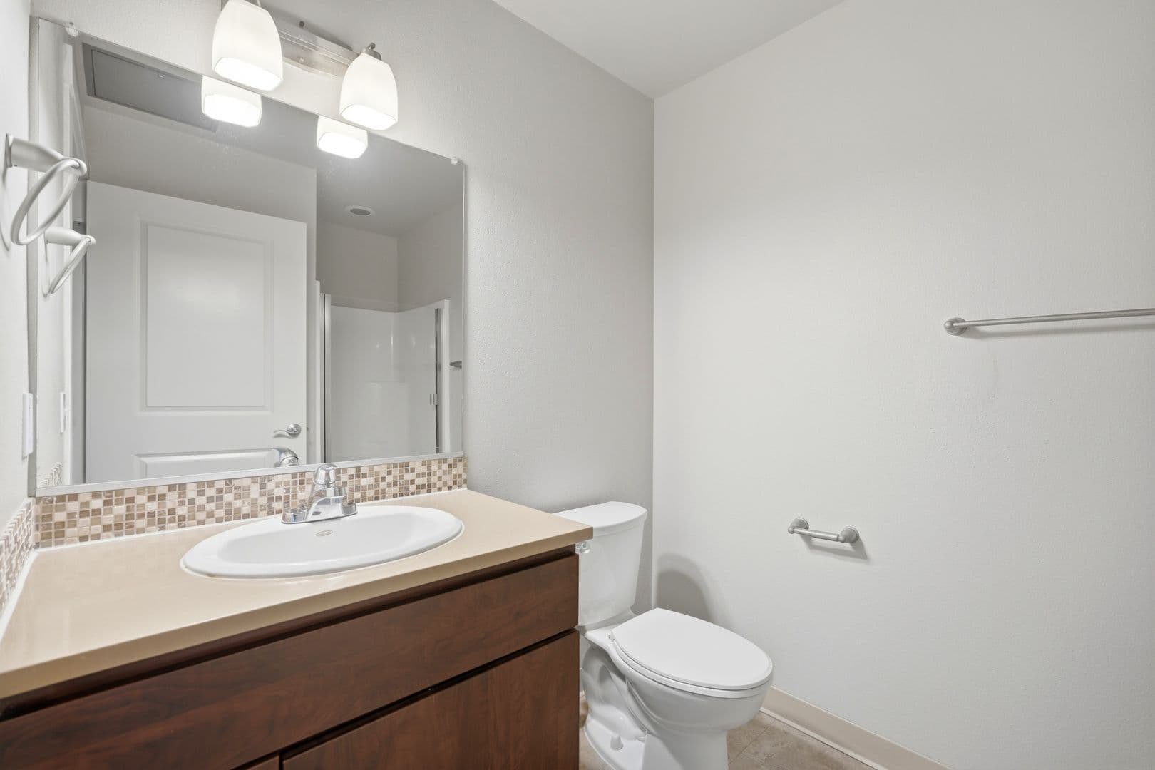 SELL - Sellwood Apartments 10 of 16