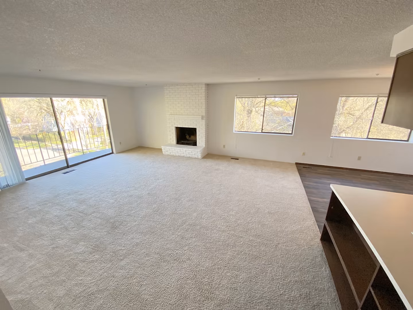 PRKP1 - Park Plaza Apartments 4 of 4