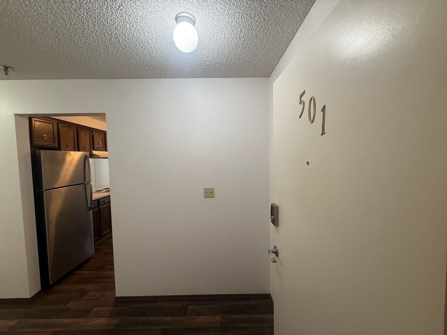 PRKP1 - Park Plaza Apartments 2 of 13