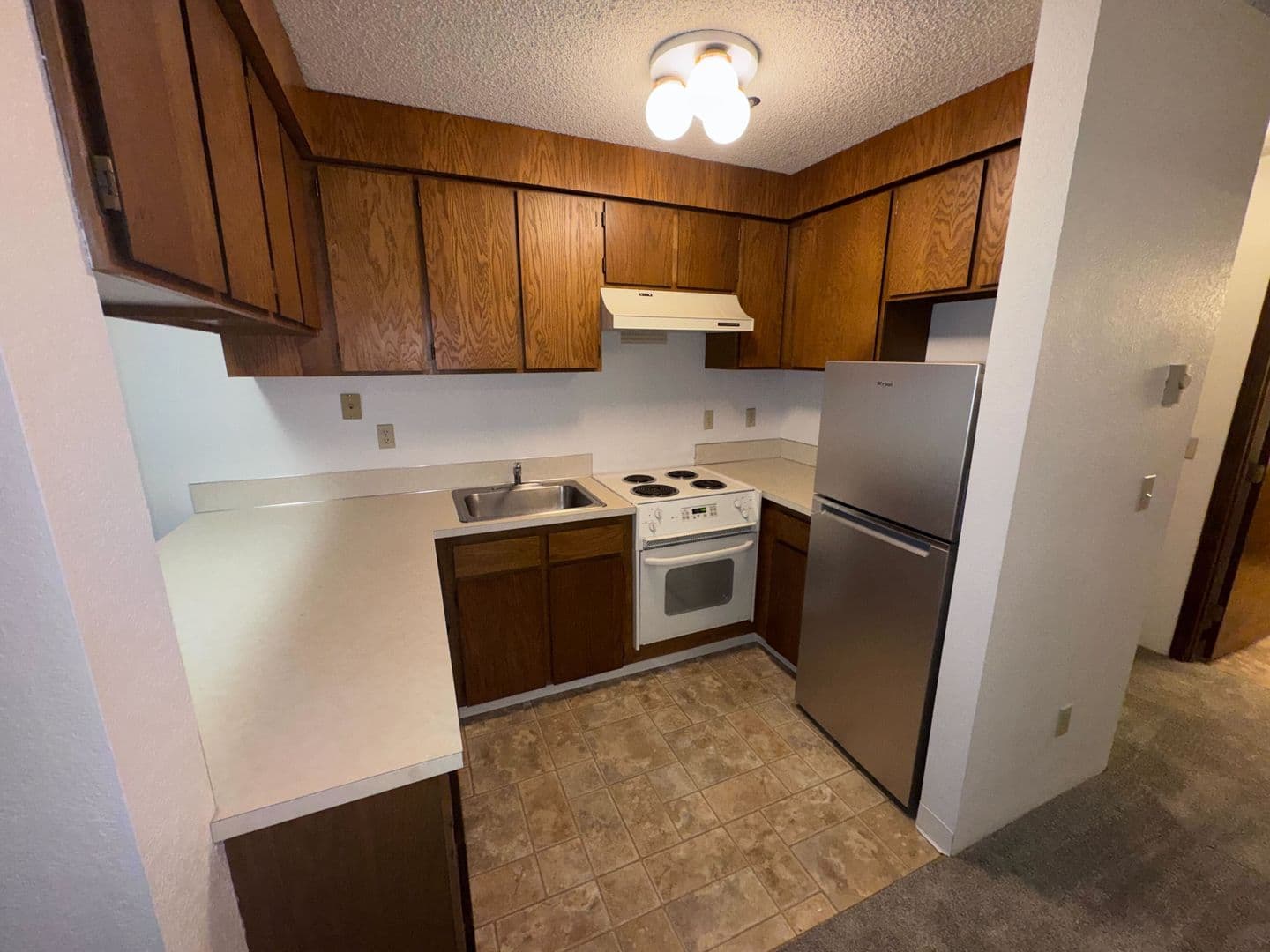 PRKP1 - Park Plaza Apartments 5 of 15