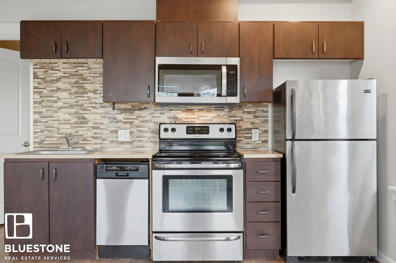 SELL - Sellwood Apartments 6 of 17