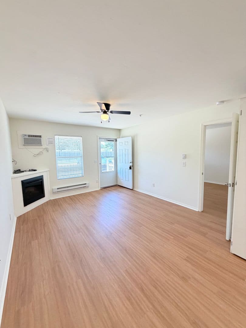 Cedar Creek Apartment Homes 2 of 9