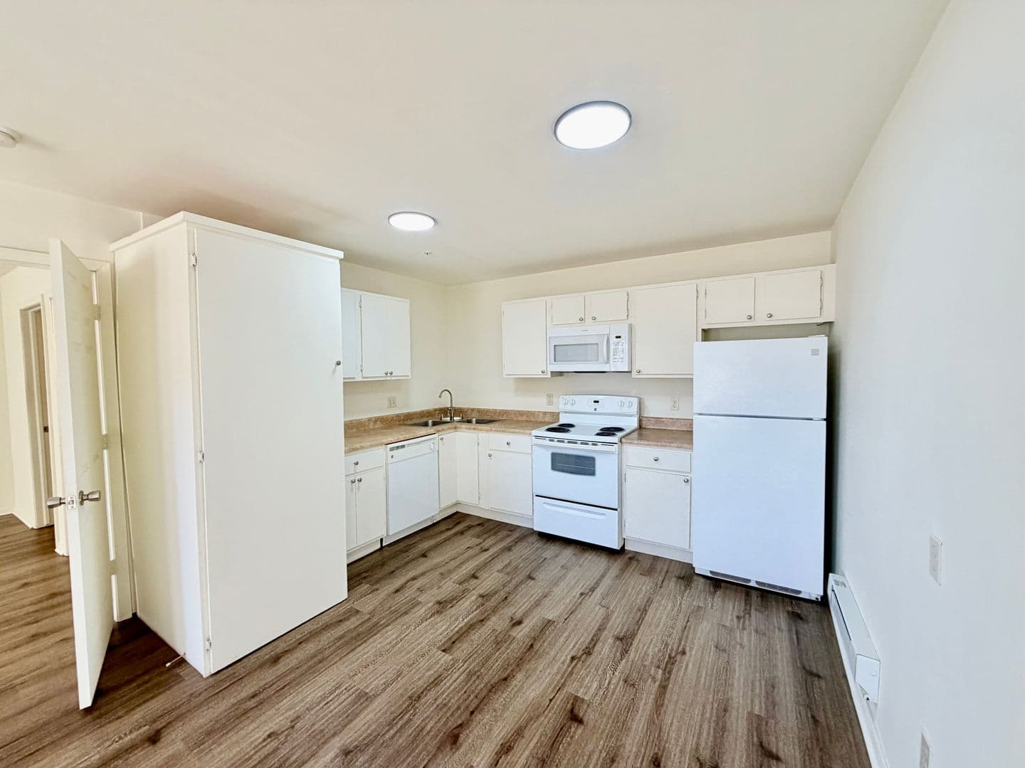 Cedar Creek Apartment Homes 7 of 7