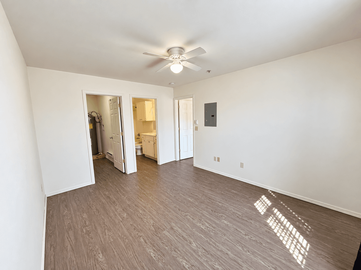 Cedar Creek Apartment Homes 4 of 10