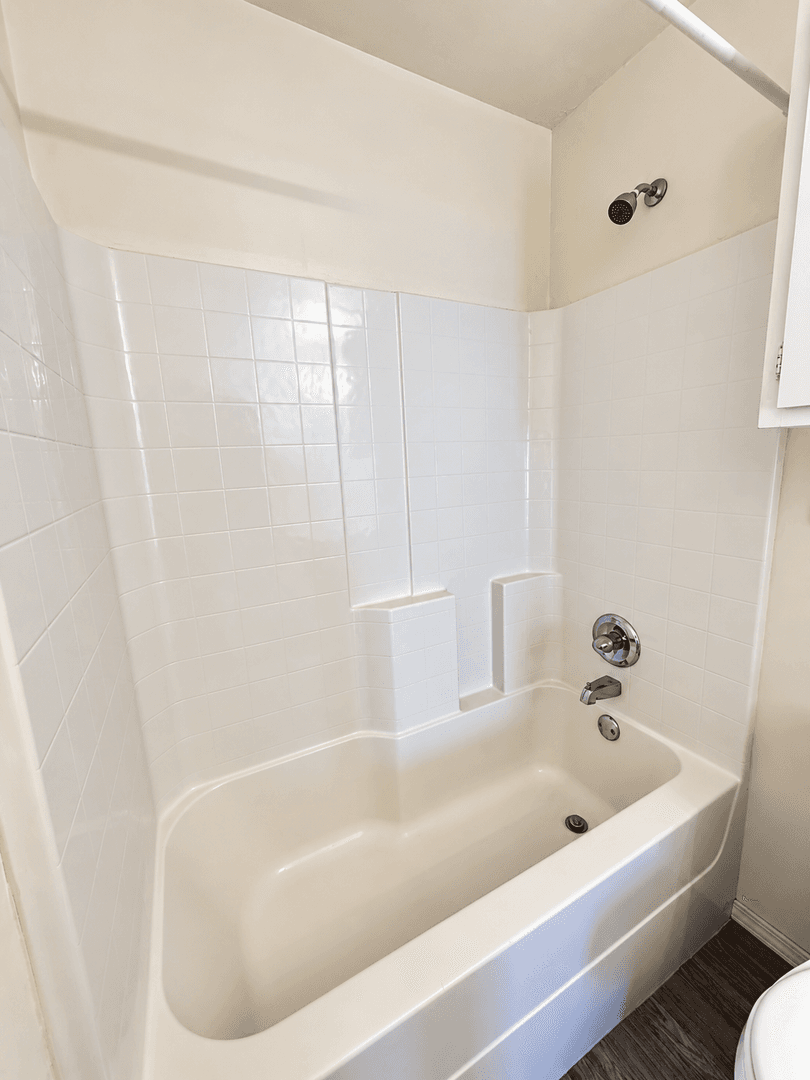 Cedar Creek Apartment Homes 9 of 10